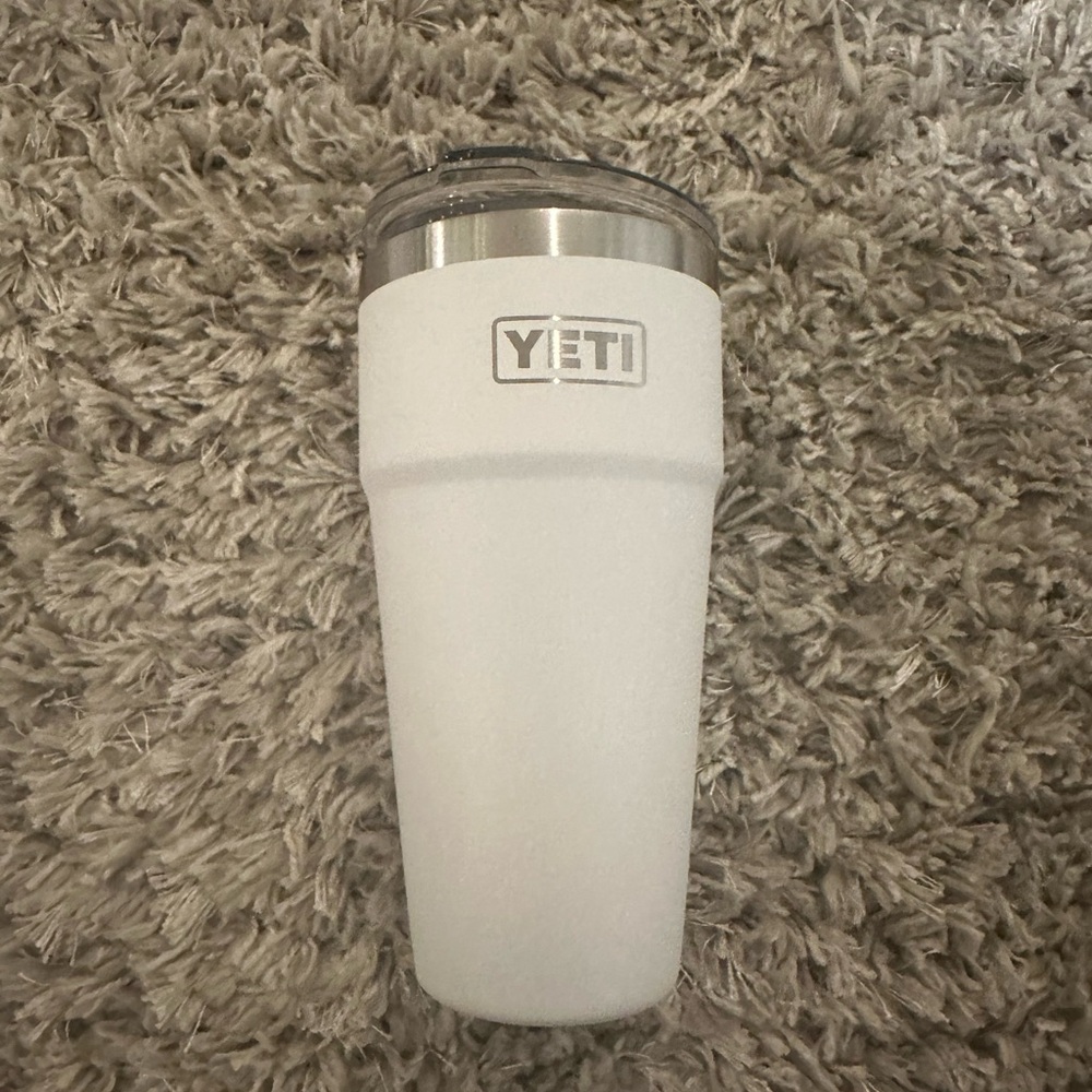 Yeti - Picture 2 of 3